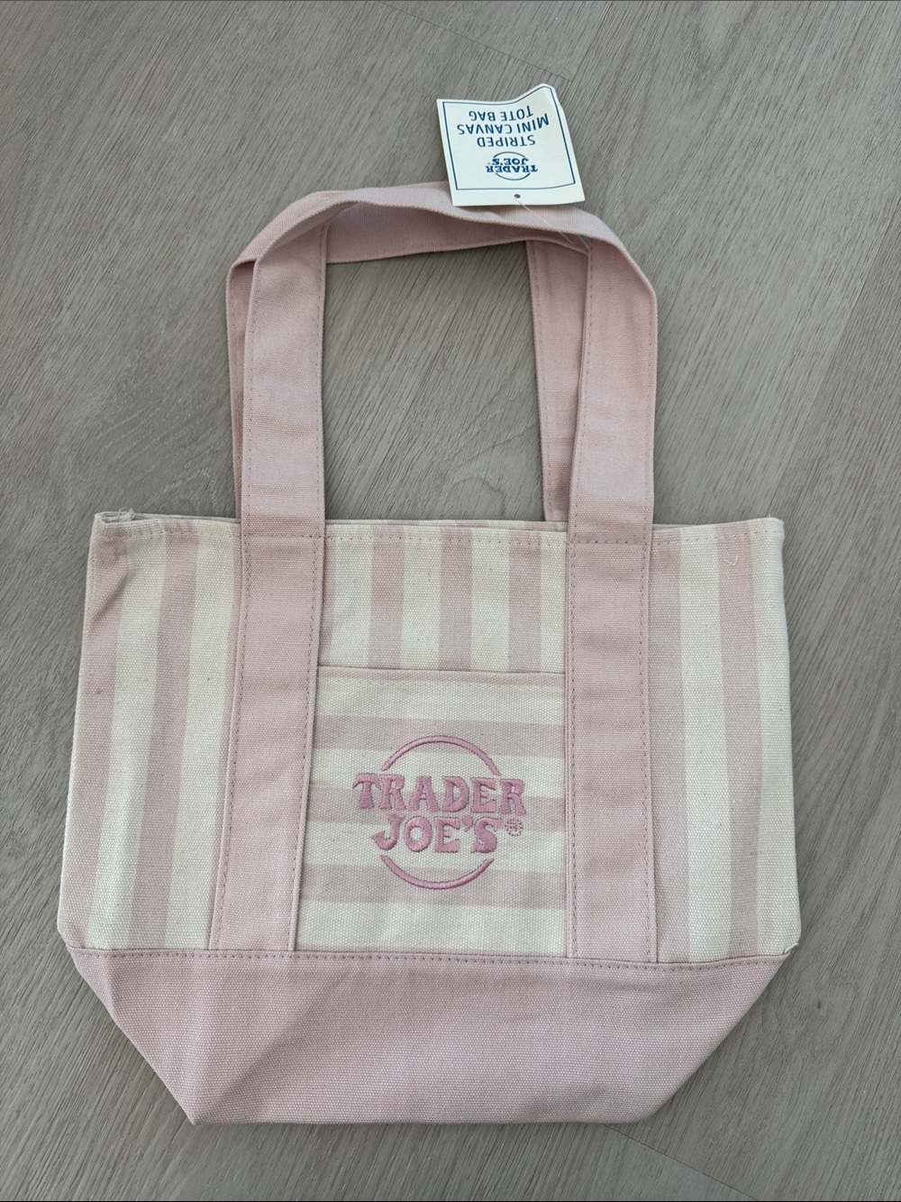 New Edition Summer 2026
Trader Joe's Mini Tote Bags - Light Pink